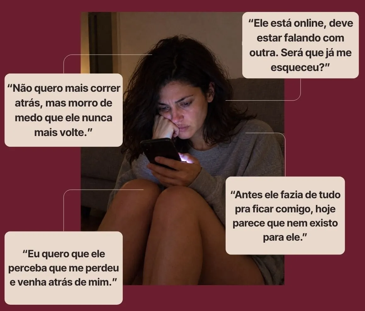 Ela olhando o celular, com os pensamentos em volta